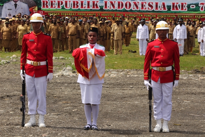 GALERA FOTO HUT 17 AGUSTUS 2017 DI LAPANGAN TRIKORA ILAGA KABUPATEN PUNCAK,